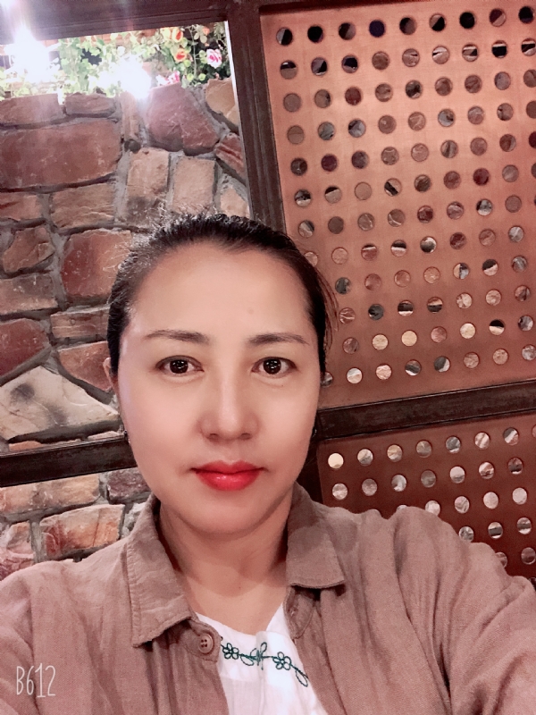 雲雲的第一张照片--平顶山相亲服务中心