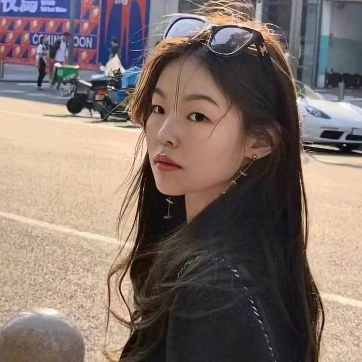 依依姐的第一张照片--平顶山相亲服务中心