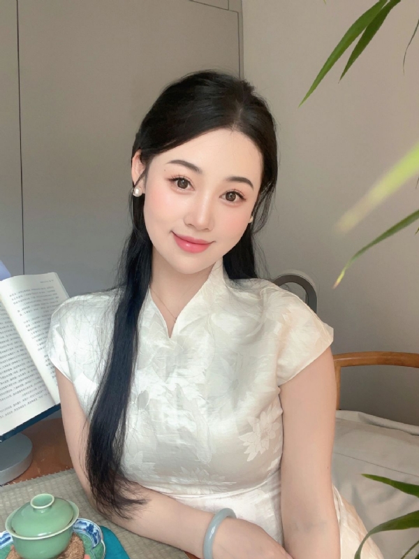 小慧的第一张照片--平顶山相亲服务中心