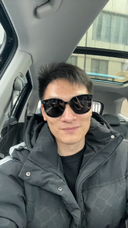 男孩的第一张照片--平顶山相亲服务中心