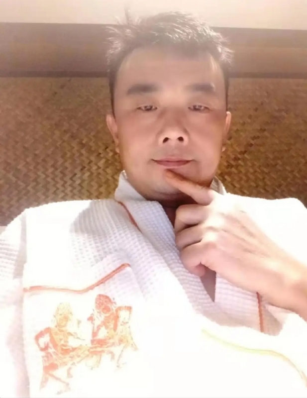 青锋的第一张照片--平顶山相亲服务中心