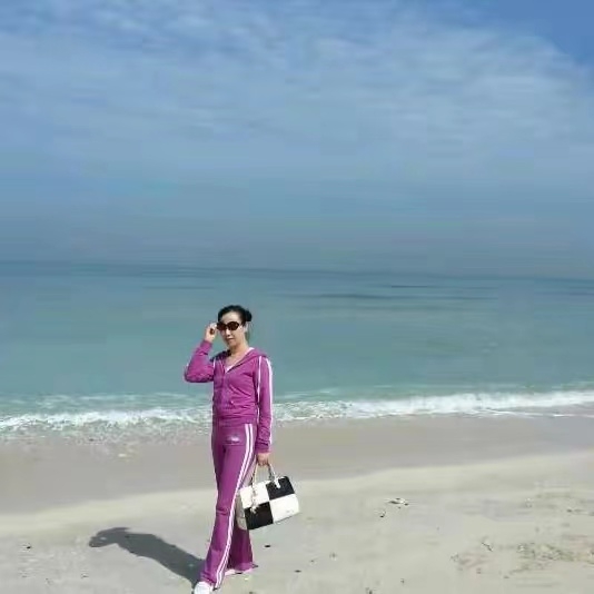 红红的第一张照片--平顶山相亲服务中心