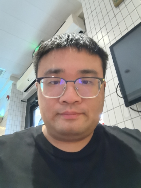 君临天下的第三张照片--平顶山相亲服务中心