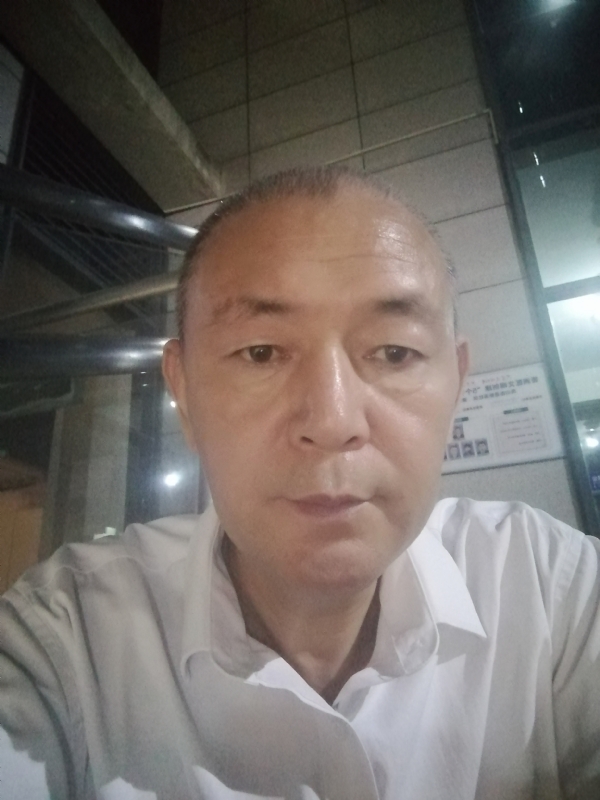 老李的第一张照片--平顶山相亲服务中心