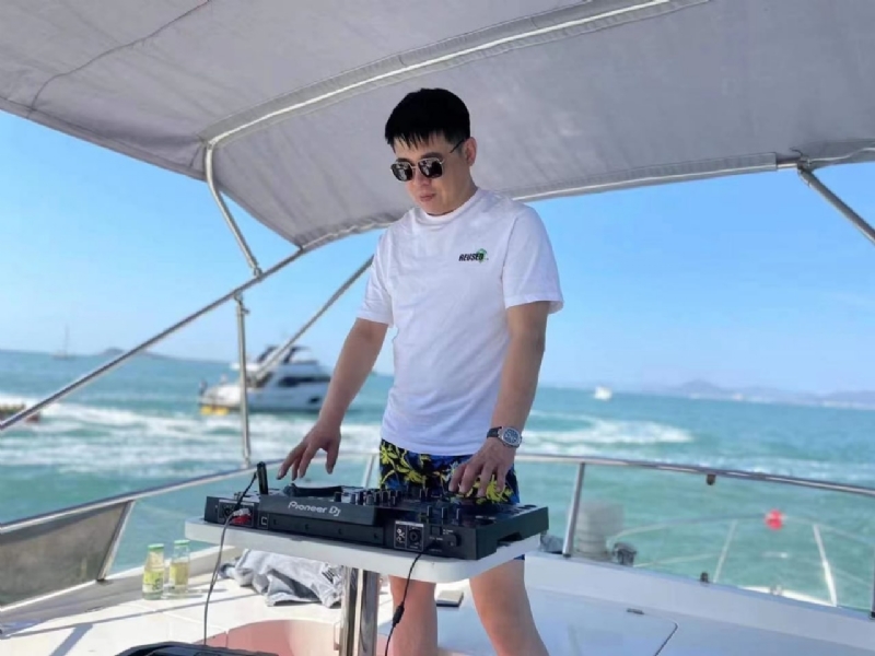 魔盒的第一张照片--平顶山相亲服务中心