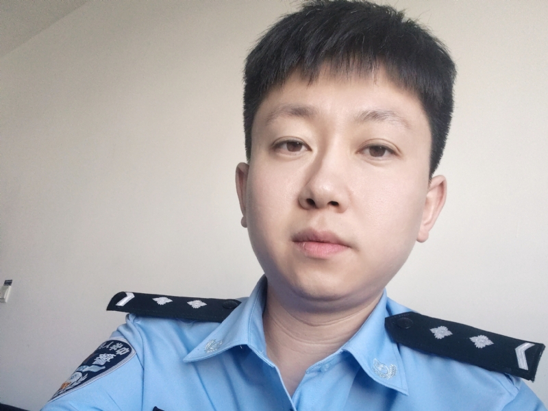 峻仔的第一张照片--平顶山相亲服务中心