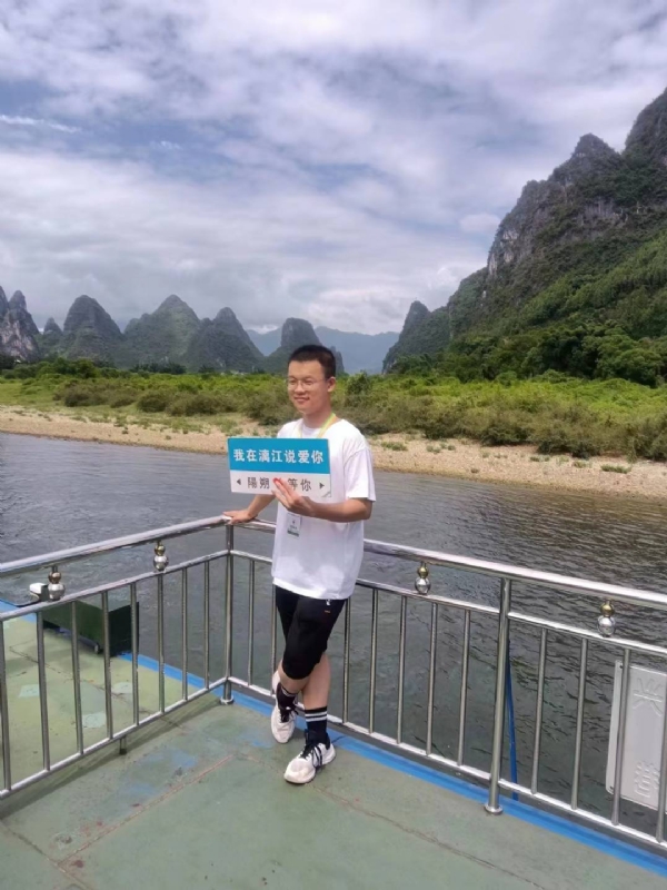 决胜时刻的第一张照片--平顶山相亲服务中心