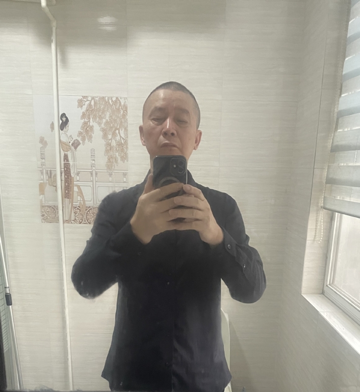 荣哥的第一张照片--平顶山相亲服务中心