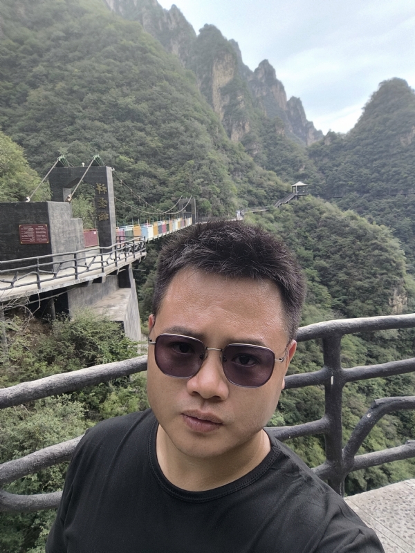 大海的第一张照片--平顶山相亲服务中心