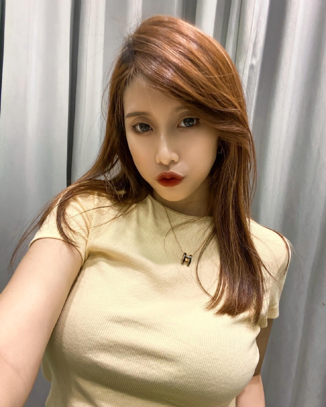 Emily的第一张照片--平顶山相亲服务中心