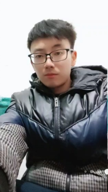 吐泡泡的小鱼的第一张照片--平顶山相亲服务中心