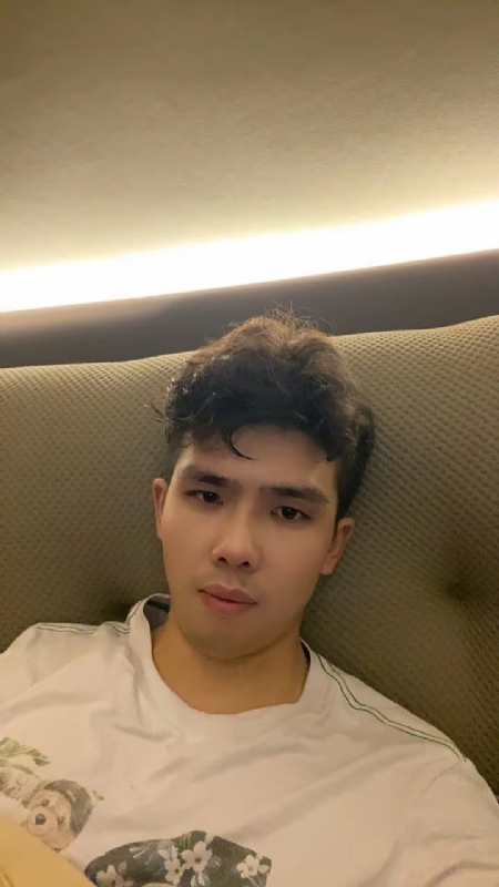 阿龙设计师的第一张照片--平顶山相亲服务中心