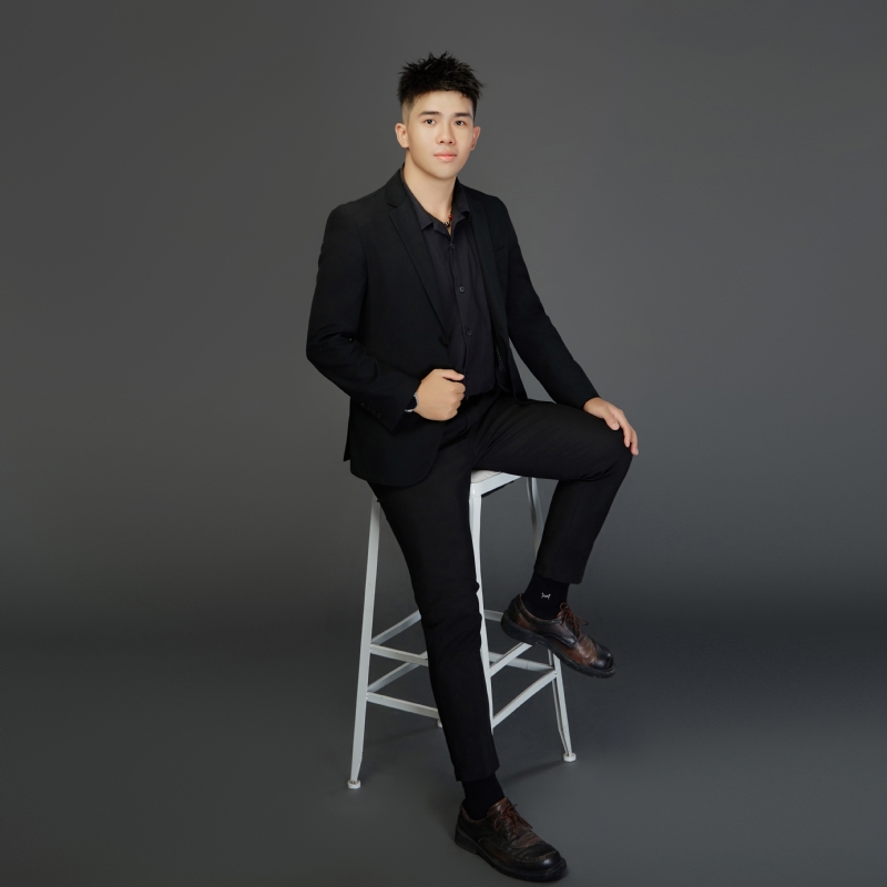 阿龙设计师的第五张照片--平顶山相亲服务中心