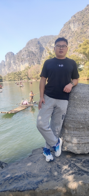 受过伤的狼的第三张照片--平顶山相亲服务中心