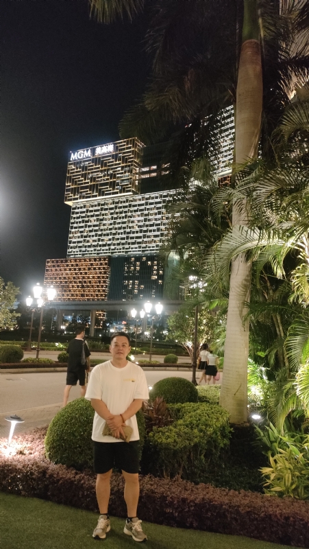 熟悉的身影的第一张照片--平顶山相亲服务中心