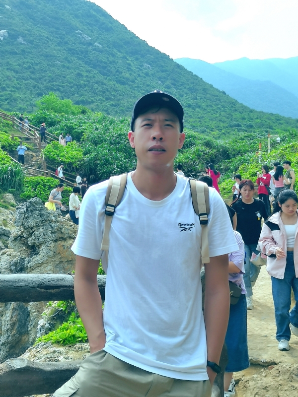 吴生的第二张照片--平顶山相亲服务中心