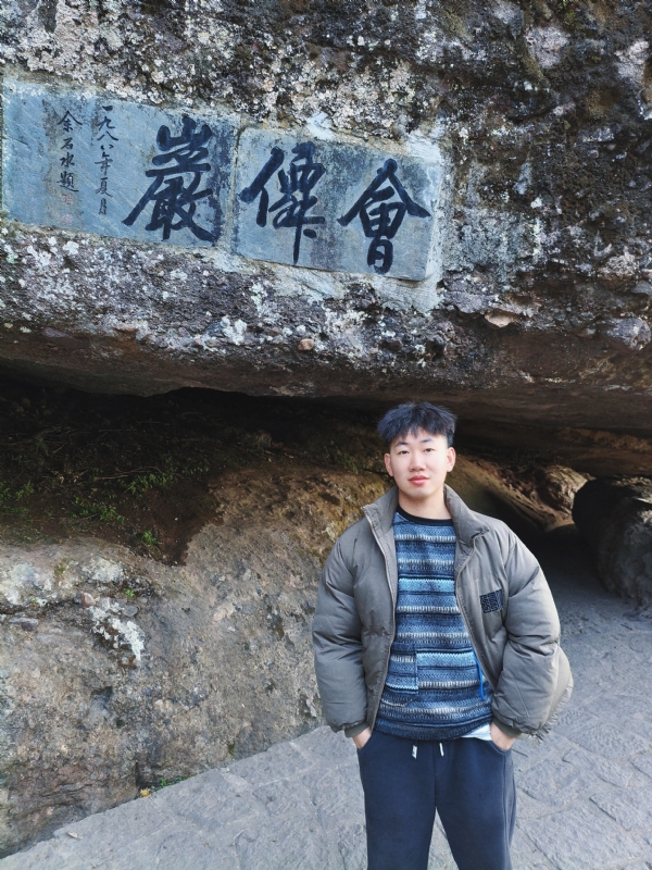 帅邓拖网速的第二张照片--平顶山相亲服务中心