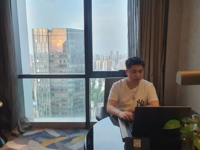 ying的第一张照片--平顶山相亲服务中心