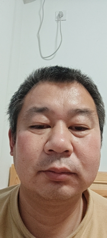 龙万的第一张照片--平顶山相亲服务中心