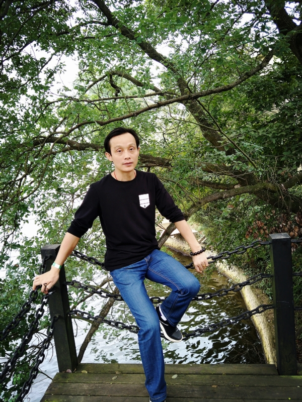 易进的第一张照片--平顶山相亲服务中心