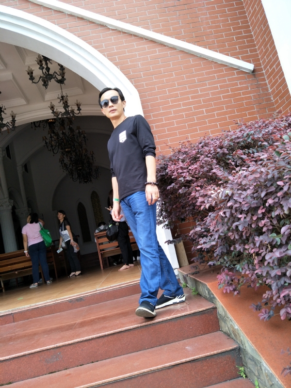 易进的第二张照片--平顶山相亲服务中心