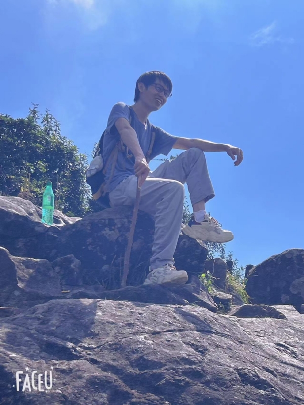 落叶之秋的第一张照片--平顶山相亲服务中心