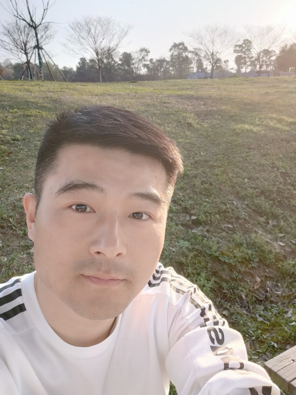 一凡的第一张照片--平顶山相亲服务中心