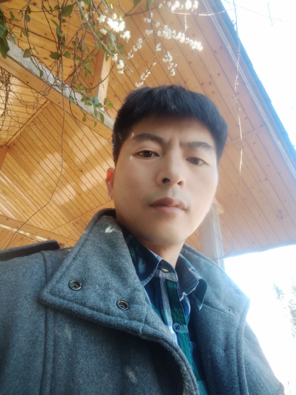 阿明的第一张照片--平顶山相亲服务中心