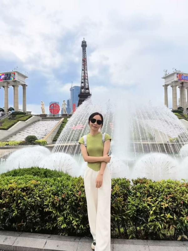 秋风落叶的第一张照片--平顶山相亲服务中心