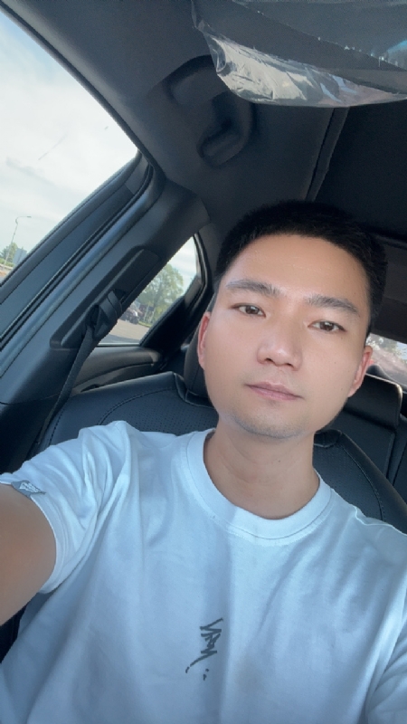 小江的第一张照片--平顶山相亲服务中心