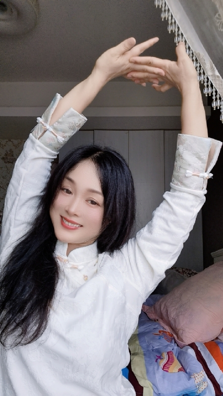 伊伊的第四张照片--平顶山相亲服务中心