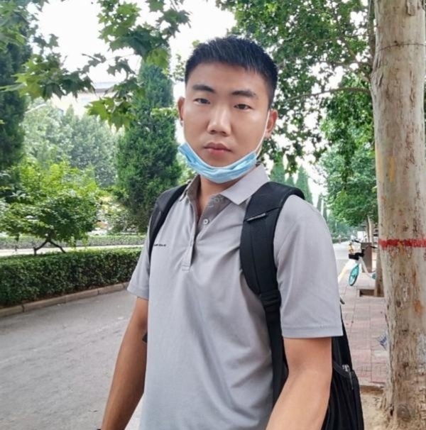 90年男征婚的第一张照片--平顶山相亲服务中心