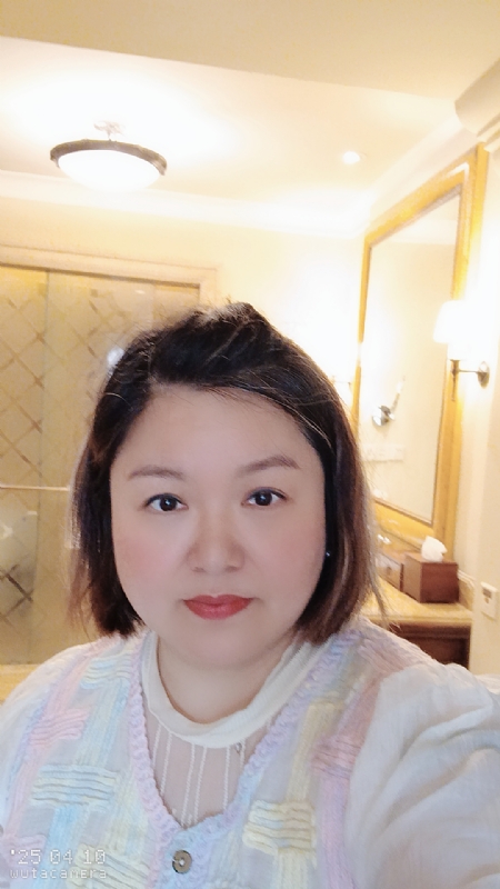 衎静玲瓏的第一张照片--平顶山相亲服务中心