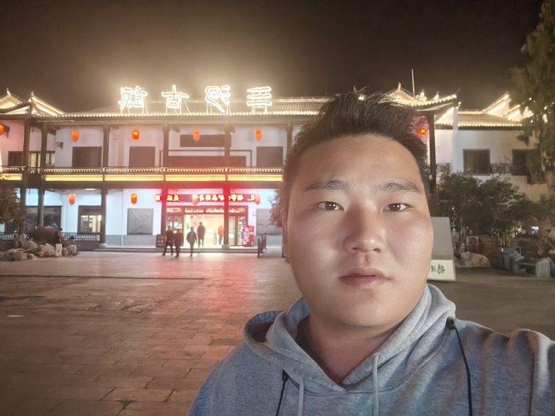 小鹿艾克的第一张照片--平顶山相亲服务中心