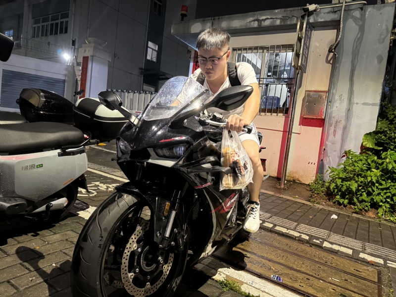 Uhiii的第一张照片--平顶山相亲服务中心