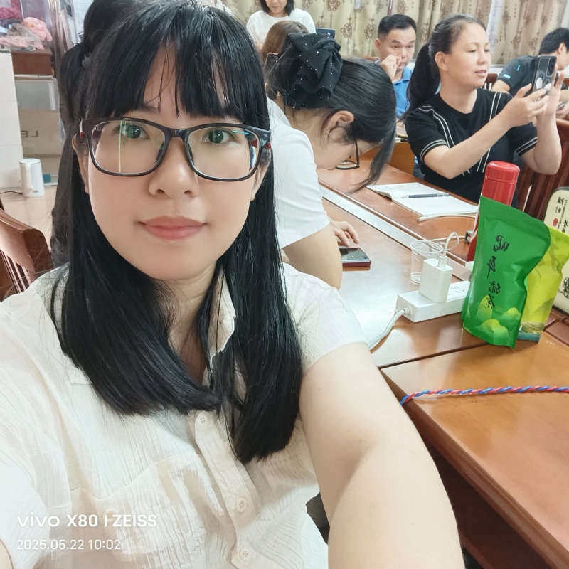 雯城慧敏的第一张照片--平顶山相亲服务中心