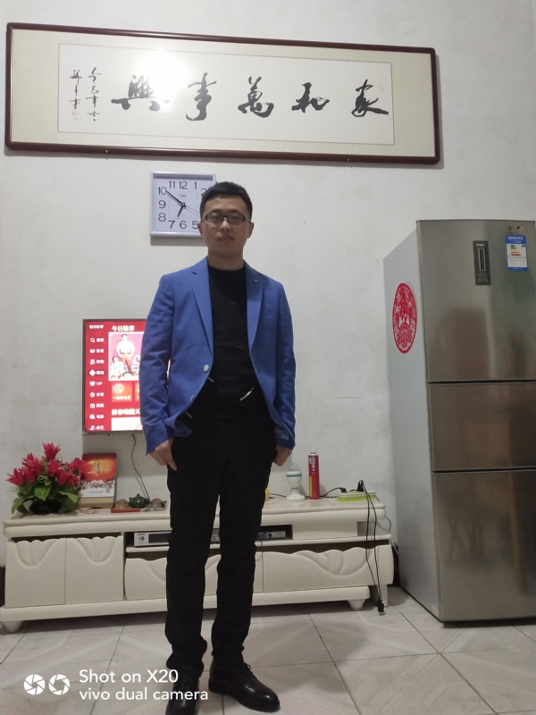 孤独的狼的第一张照片--平顶山相亲服务中心