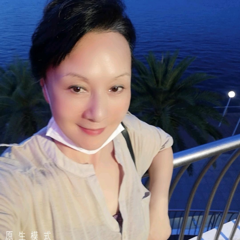 hong的第一张照片--平顶山相亲服务中心