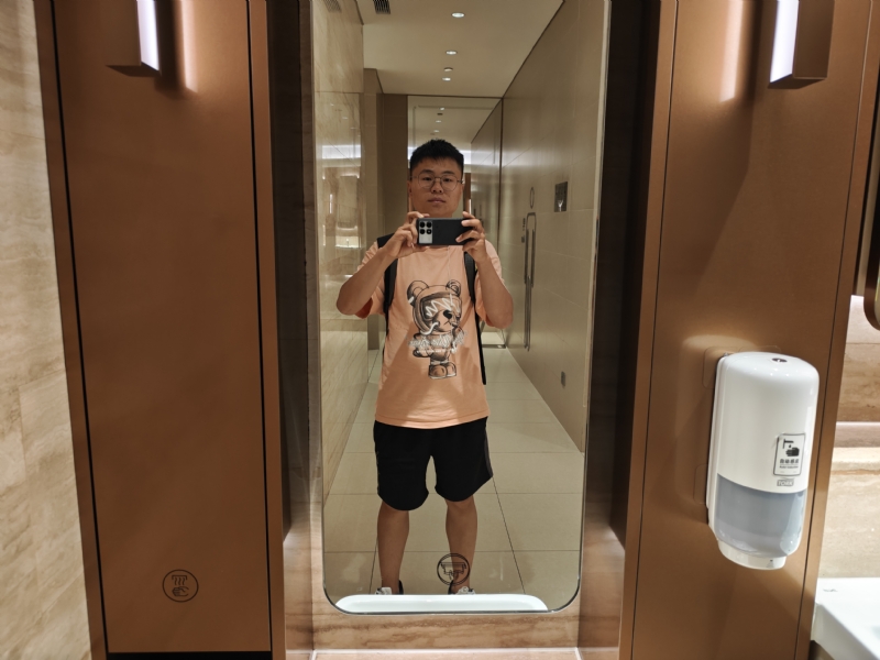 麒麟区幼儿园扛把子的第一张照片--平顶山相亲服务中心