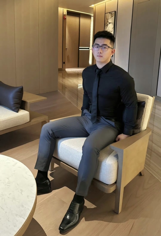 李寒外改英文可家的第一张照片--平顶山相亲服务中心