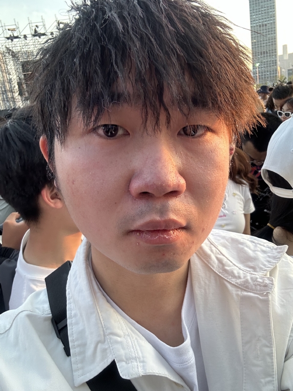 会修电脑的小杨的第一张照片--平顶山相亲服务中心