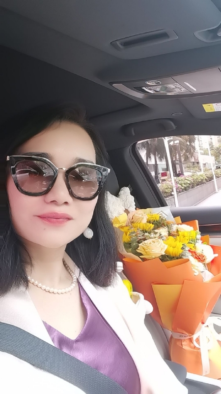 Apple的第一张照片--平顶山相亲服务中心