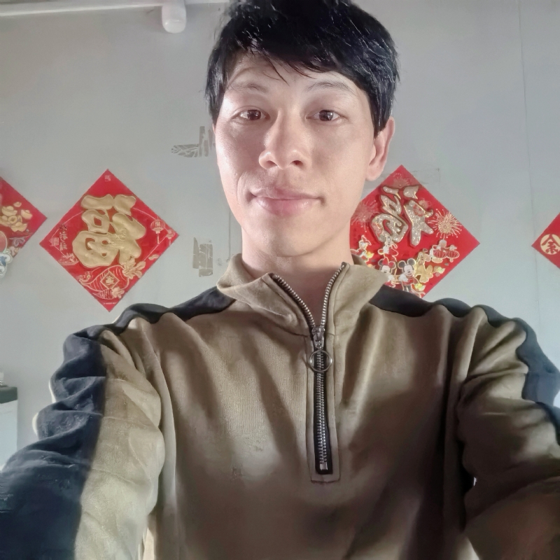 夏风微凉的第二张照片--平顶山相亲服务中心