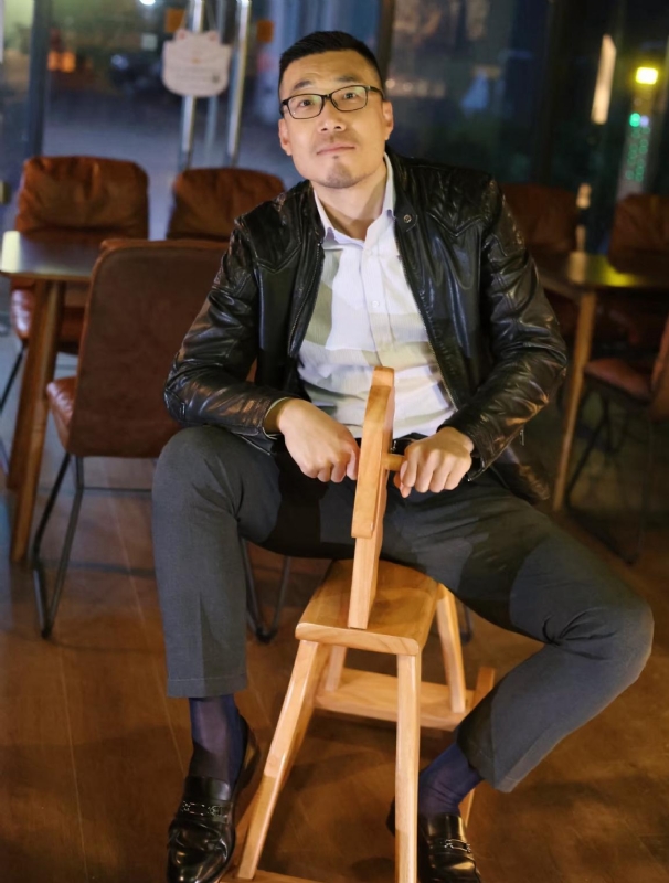 Lee的第二张照片--平顶山相亲服务中心