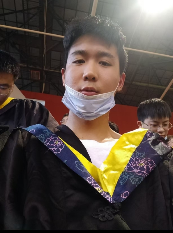 落落大方的第一张照片--平顶山相亲服务中心