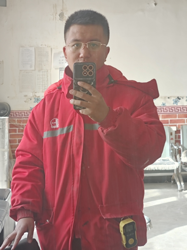 鹤某的第一张照片--平顶山相亲服务中心