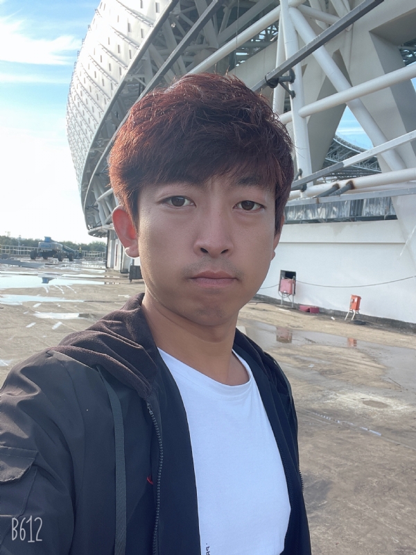 绅士大男孩的第一张照片--平顶山相亲服务中心