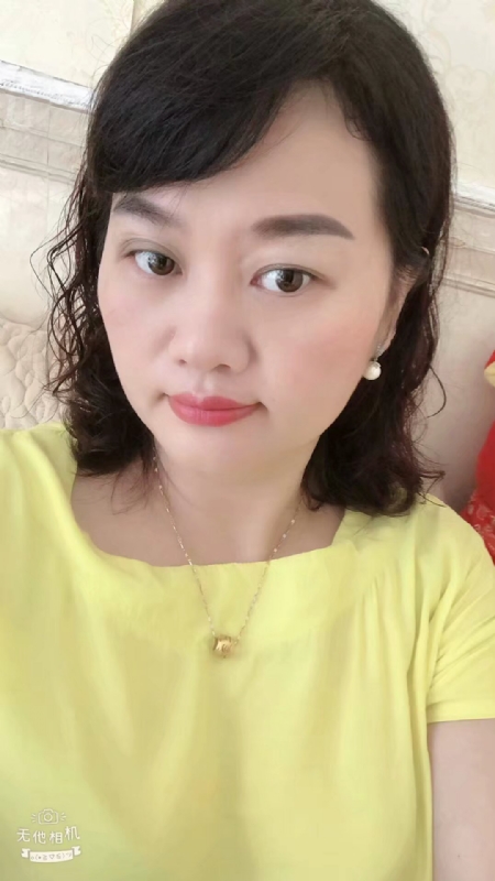 微笑的第一张照片--平顶山相亲服务中心