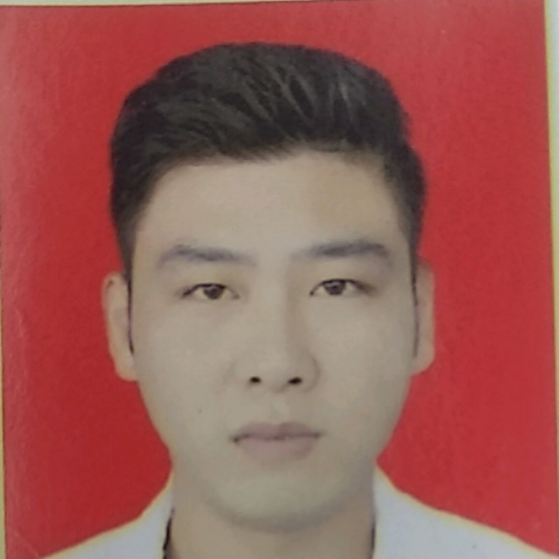 找95年会飞的猪的第一张照片--平顶山相亲服务中心