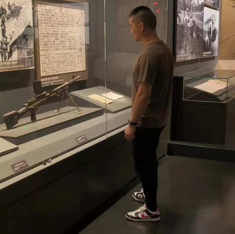 霸气的第一张照片--平顶山相亲服务中心